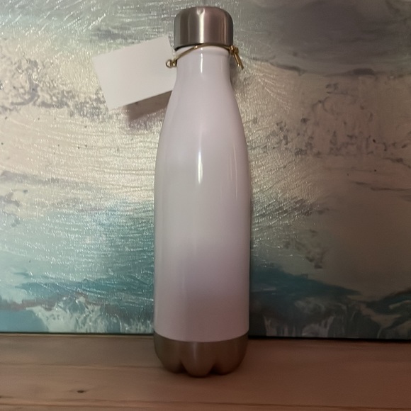 ARBONNE Pineapple Mahalo bottle NVP MAUI gift 17 oz NWT - Picture 3 of 6